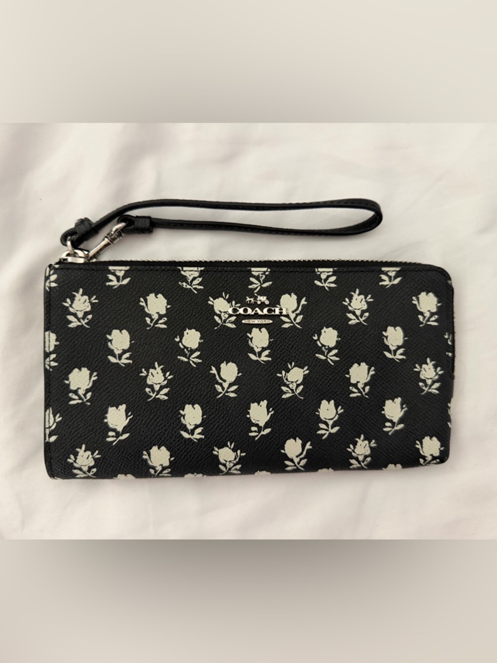 Coach - Badlands Floral Roses - Black White - Accordion Slim Zip Around Wallet